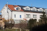 Grand Petit Hotel ex Shato Gesson Hotels in Řevnice