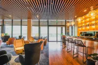 Huixin Retreats