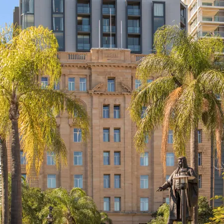 Adina Apartment Hotel Brisbane Отели рядом с достопримечательностью «Скалы Кангару-Пойнт»