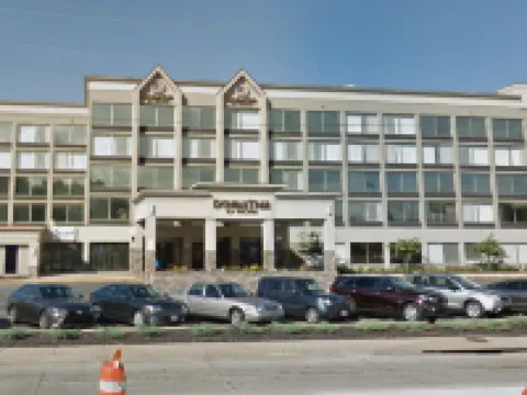 DoubleTree by Hilton Decatur Riverfront Hotels in Decatur