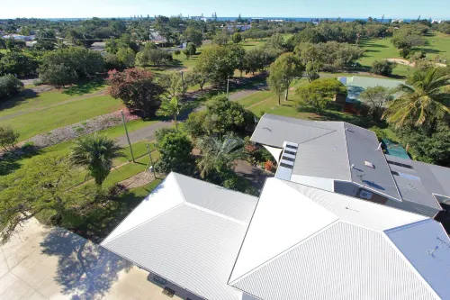 12th Tee Bnb Hotels in Bargara
