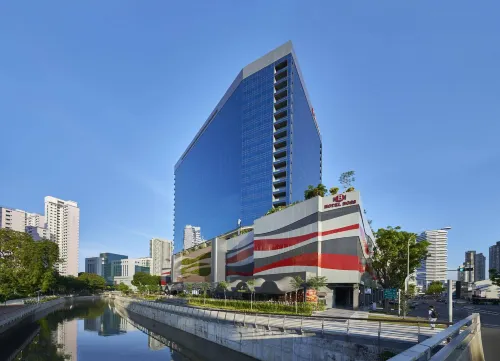 โรงแรมบอส