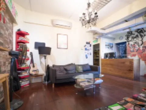 Beat Arts Hostel at Chinatown