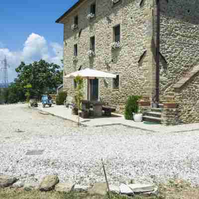 Le Terre di Caprano Hotel Exterior