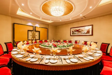 Shenyang Commercial Plaza Co., Ltd. Ming Wah Wah Hotel Отели рядом со станцией Sujiatun Railway Station