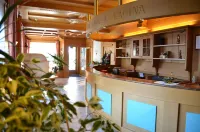 Hotel Ladina Hotels in Campitello di Fassa