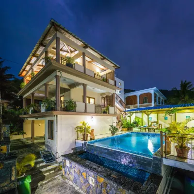 Blue Pearl Resort Hotels near DREAM DOLPHIN Mauritius | Nager avec les Dauphins Île Maurice - Dolphin & Ocean Guide - Boats trips - Underwater-photo