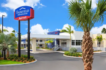 Fairfield Inn & Suites Key West at the Keys Collection Отели в г. Ки-Уэст