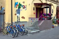 Friends on Bankovsky Hostel Hotels near The State Russian Museum, Mikhailovsky Palace