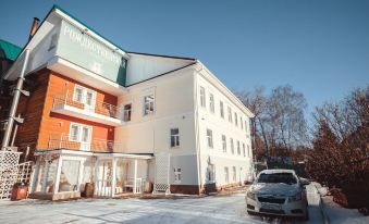 Imperial Village Hotel Dom Rozhdestvenskii