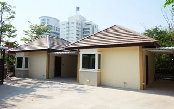 รูปภาพของรักกันรีสอร์ท 2