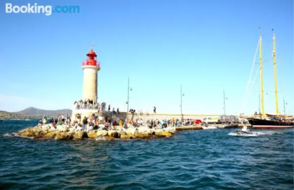 邦瑞珀斯皇家酒店