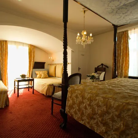 Sauntehus Castle Hotel