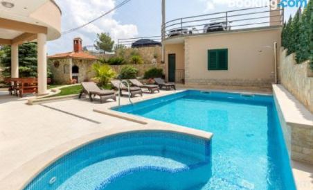 Apartments Stobre? - Housity