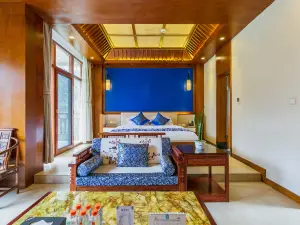 BamabainiaozhuangHotel