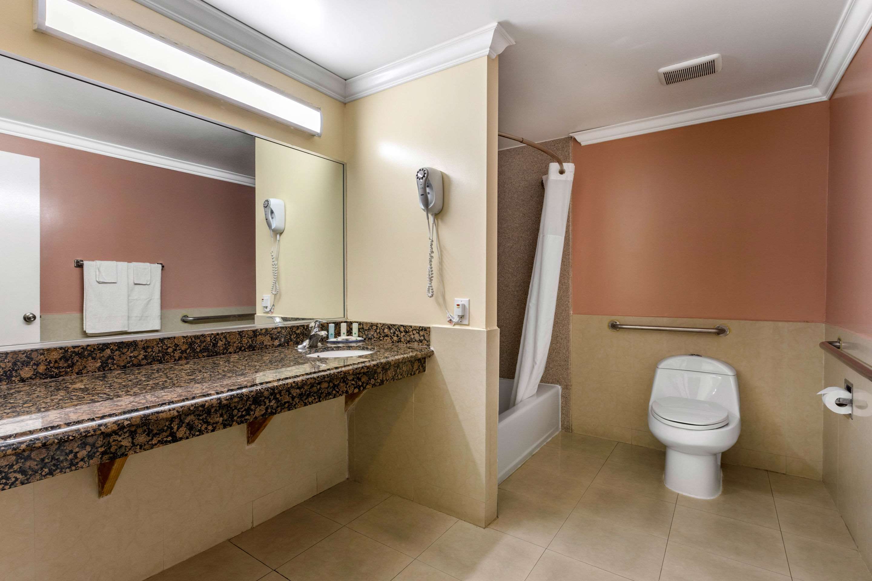 Quality Inn Lomita - Torrance