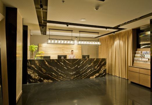 1. 호텔 로열 프라..