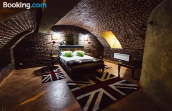 切爾諾夫策7號公寓