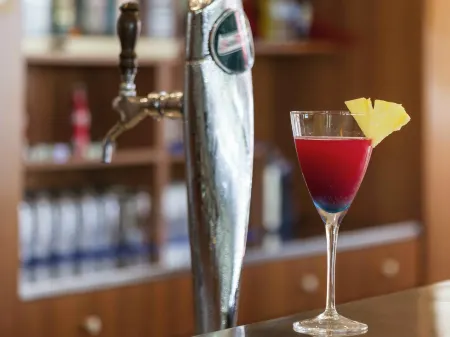 Ibis Valencia Bonaire Aeropuerto Отели рядом с достопримечательностью «Terminal 1 of Valencia Airport»