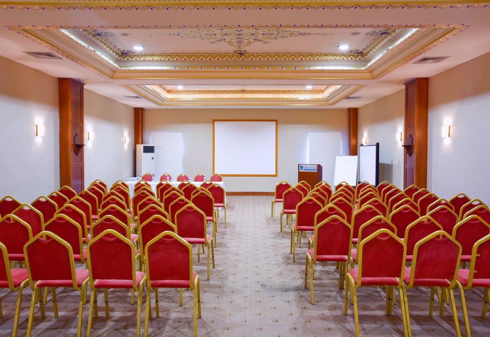 The Green Park Kartepe Resort Over view