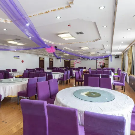 Qilian Hotel