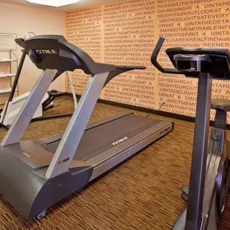 La Quinta Inn & Suites by Wyndham des Moines West Clive