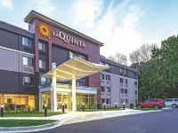 La Quinta Inn & Suites by Wyndham Columbia / Fort Meade Hotels in Jessup