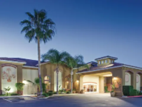 La Quinta Inn & Suites by Wyndham Los Banos Hotels in Merced County