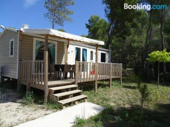 Camping Aux Portes de Cassis-Roquefort-La-Bedoule Updated 2023 Room  Price-Reviews & Deals | Trip.com