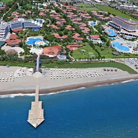 Starlight Resort Hotel