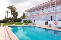 Apartamentos Las Pérgolas Hotels in Fornells