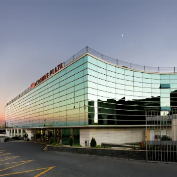 Crowne Plaza MADRID AIRPORT by IHG Отели рядом с достопримечательностью «Барахас»
