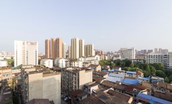 Vienna Hotel (Fuzhou Linchuan Avenue Mixc New Town)