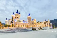 Risesun Four Seasons Fairyland Hotel Yesanpo Hotels in Laishui