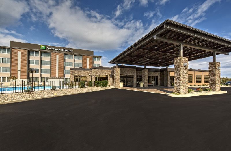 Holiday Inn Express Louisville Airport Expo Center by IHG
