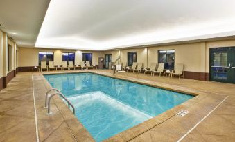 Holiday Inn Express & Suites Bryan-Montpelier