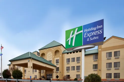 Holiday Inn Express & Suites ST. LOUIS WEST - FENTON by IHG Hotels in Fenton