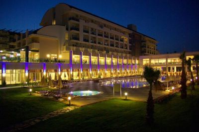 Outdoor Swimming Pool Hotel Titan Select Photo