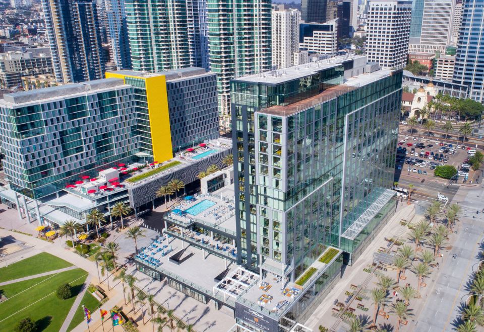 1. InterCon..