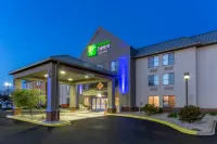 Holiday Inn Express & Suites Scottsburg