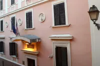 Hotel Santa Prassede Отели в г. Монти