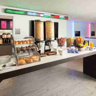 Aloft Sunnyvale Dining/Meeting Rooms