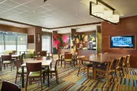 Fairfield Inn & Suites Hendersonville Flat Rock Hotels in Blue Ridge
