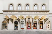 NH Collection Porta Rossa Hotel dekat Lola Cafe