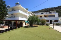 Iraklis Apartments Hotels in Stalida