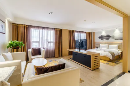 Likelai Hotel (Qingdao Licun Metro Station) Отели рядом с достопримечательностью «Ocean University of China Laoshan Campus»