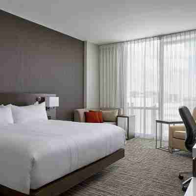 Calgary Airport Marriott In-Terminal Hotel Rooms