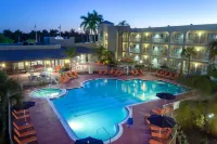 La Quinta Inn & Suites by Wyndham Ft. Myers-Sanibel Gateway - Pools