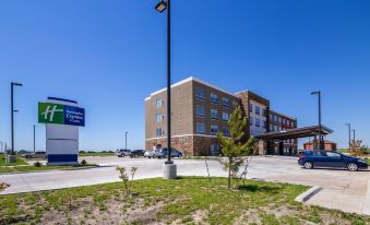 Holiday Inn Express & Suites Blackwell