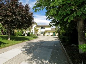 A View of the Lake Bed & Breakfast